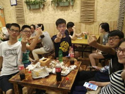 吉木萨尔烧烤加盟,学烧烤技术,开烧烤店多少钱疯狂烤翅加盟